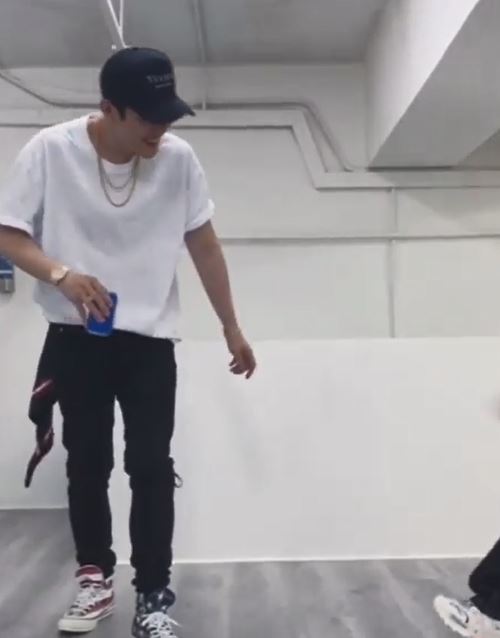 天后背後的男人！鄧紫棋「公司解約陷低潮」男友力挺　兩人「破天荒合體放閃」甜炸：地表最強男友❤