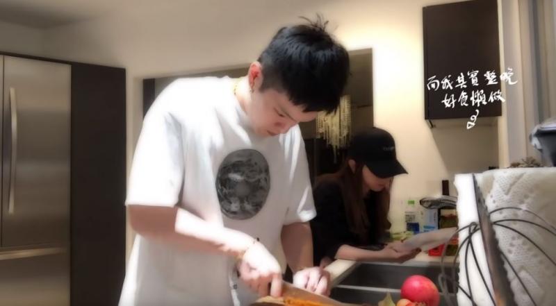 天后背後的男人！鄧紫棋「公司解約陷低潮」男友力挺　兩人「破天荒合體放閃」甜炸：地表最強男友❤