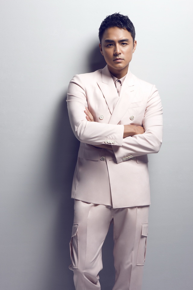 明道轉行首次當CEO，月售2億臺幣。他霸氣寵員工豪撒千萬年終「讓每個員工秒變富翁」！