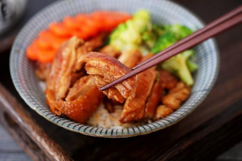 雞腿最好吃的做法，醬香四溢，鮮嫩多汁，味道好，做法簡單！