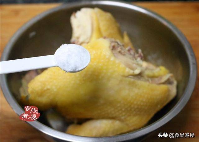 雞肉這樣做，咸香入味又簡單，家人三天兩頭就喊饞，客家人最愛