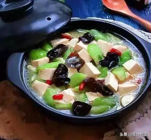 豆腐和此物一起燉湯，僅需簡單3步，比雞湯還鮮，比肉都要好吃！