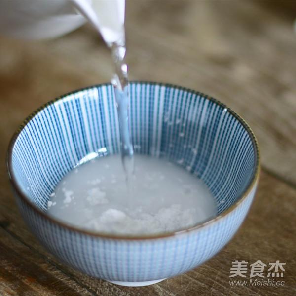 吃了這麼多年苦瓜才知道，原來把「苦源」切掉後，苦味就沒有了