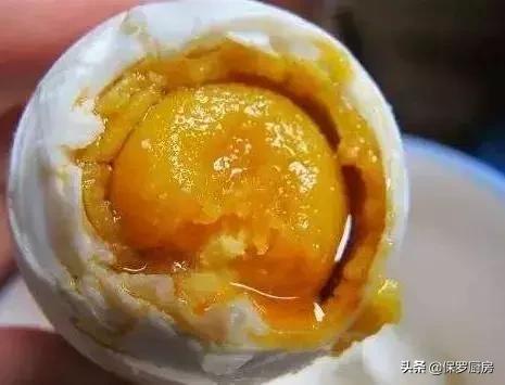 教你製作7天就可以起沙的「鹹鴨蛋」，零失敗保證個個都流油！