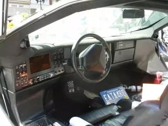 看著這些儀錶盤，我車都不會開了！