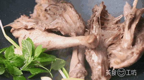 做鴨不腥有妙招，比北京烤鴨還要香