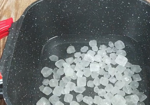 5斤大蒜，1瓶雪碧，教你一個想不到的做法，美味可口，越吃越上癮