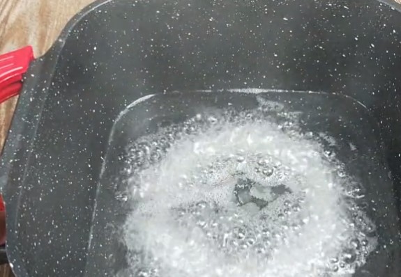 5斤大蒜，1瓶雪碧，教你一個想不到的做法，美味可口，越吃越上癮