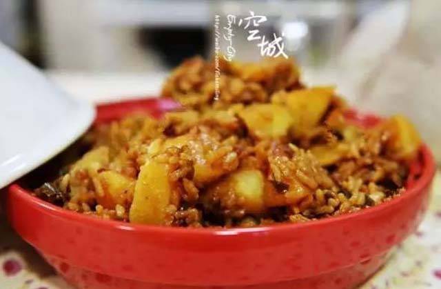 8款美味燜飯，竟然可以這樣簡單，太實用了！