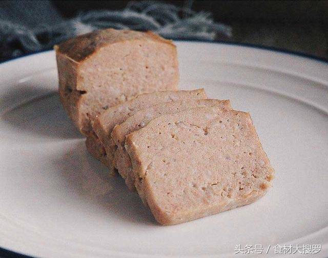 一斤豬肉半碗玉米澱粉，自製午餐肉，又香又營養，比火腿腸好吃幾十倍！另附2種自製午餐肉做法！