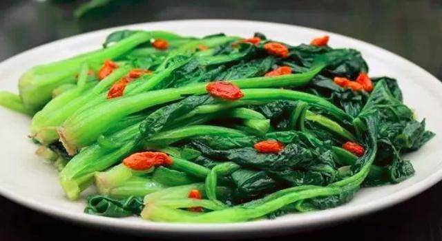 菠菜的這9種吃法太美味啦！除了炒著吃，還能做麵條、餅、餃子！