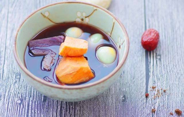 夏天常喝這10種甜湯，讓女人氣血兩旺，滋補養顏！