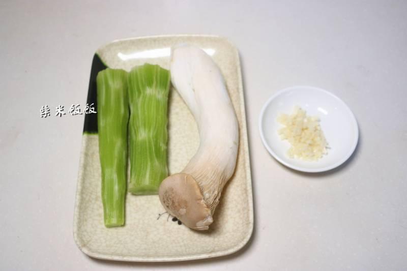 萵筍加它一起炒，只放鹽就特別鮮，比炒肉更好吃哦！
