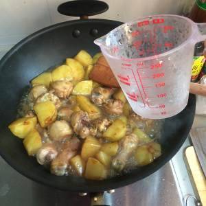 好吃家常菜【土豆燜雞腿】簡易食譜