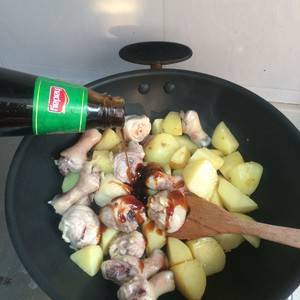 好吃家常菜【土豆燜雞腿】簡易食譜