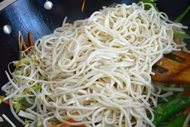 超級好吃的幾種麵條做法，一周不重樣！快速又美味，家人都愛吃！