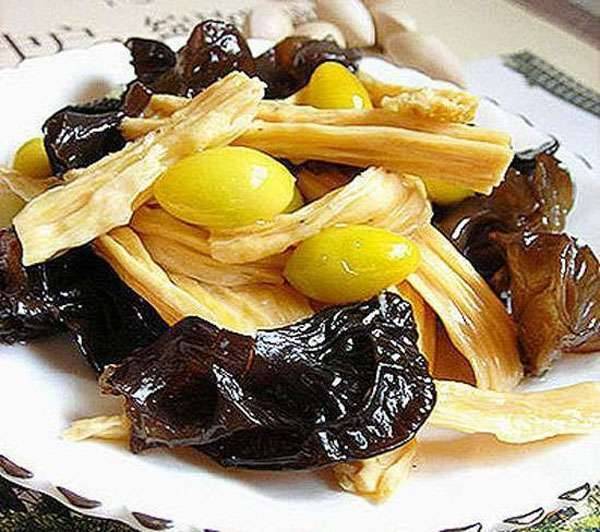 十道全素食譜，做法簡易，取材容易，是準備素食家常菜的最佳參考！
