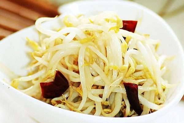 十道全素食譜，做法簡易，取材容易，是準備素食家常菜的最佳參考！