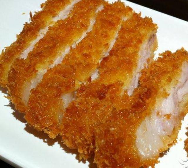 秘制炸豬排--金黃酥脆噴香解饞，好吃的關鍵就是醃肉這一步！