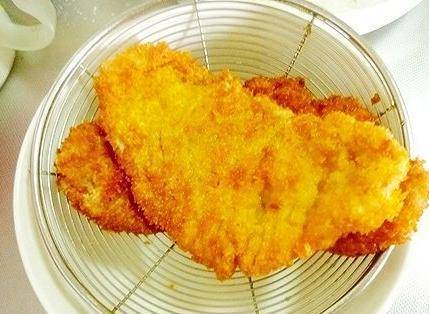 秘制炸豬排--金黃酥脆噴香解饞，好吃的關鍵就是醃肉這一步！