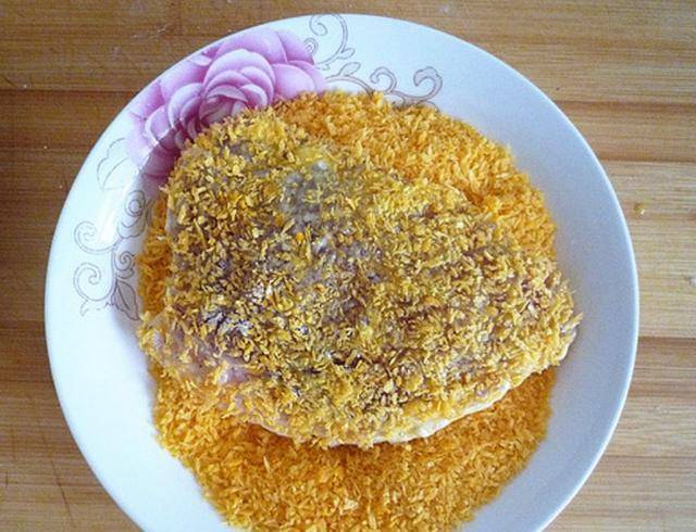 秘制炸豬排--金黃酥脆噴香解饞，好吃的關鍵就是醃肉這一步！