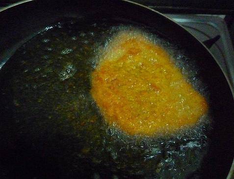 秘制炸豬排--金黃酥脆噴香解饞，好吃的關鍵就是醃肉這一步！