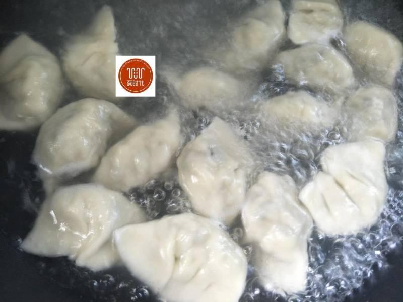 素餃子也能這麼好吃，吃過這種素餃子，你再也不想吃肉餡的餃子了