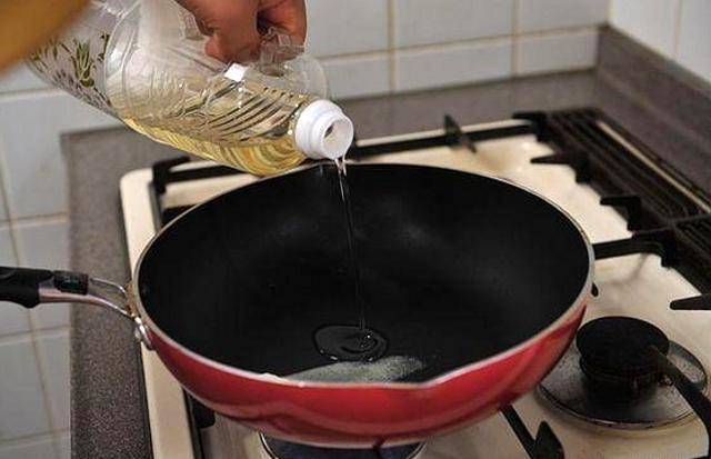 如此詳細的蛋包飯的做法，你會錯過嗎？......