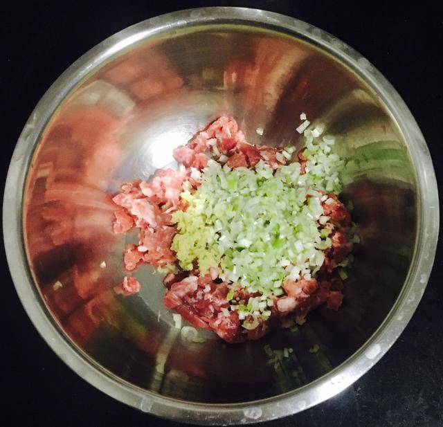 外酥里嫩的蘿蔔絲肉丸子這樣做好吃