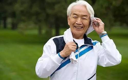 下巴看出你的晚年生活，雙下巴命最好，准