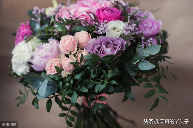 趣味測試：選擇你喜歡的一束花，測你在異性眼中的地位 
