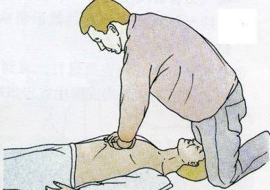年輕女子誤食「1物」血液變藍色，醫師提示：很多人家裡都有，為了健康趕緊丟掉 !