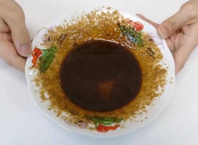 夏天蚊蟲多，奶奶教我一個驅蚊土方法，蚊子全部滅光光，家裡一隻蚊子都沒有 !