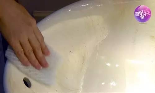 水果網套不要扔了，放在衛生間，作用超棒！一年省下不少錢！
