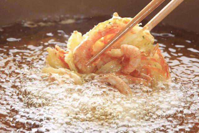 睡前吃這4種美食，竟然能燃脂一整夜，醒來瘦三公斤