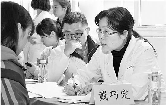 家庭主婦肩疼就診，一個異常指標背後竟揪出腸癌