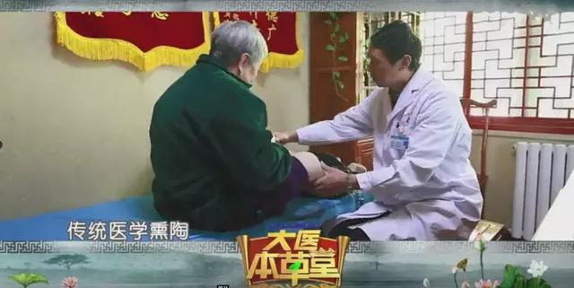 一套簡易「暖膝操」，膝關節更健康，健步如飛不是夢，值得收藏！