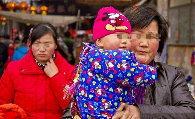 妯娌生男我生女，婆婆做一桌團圓飯，嘗一口我吃不下