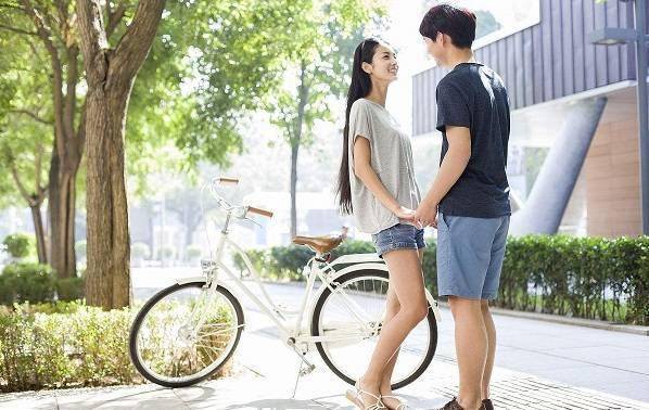 女兒四歲不善於表達，晚上我做夢嚇醒，隔天我趕回老家後悔終生！