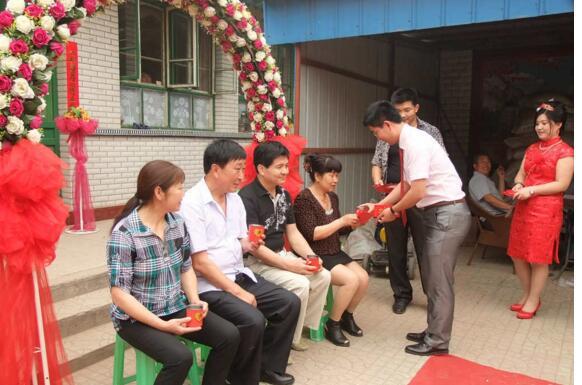 我患病老公放棄治療，小妹傾家蕩產救我，她女兒結婚我陪嫁一套房子