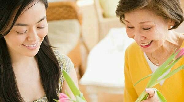 結婚母親給我五十萬的陪嫁，婆婆對我呵護備至，剛一個月就提出了讓人噁心的要求