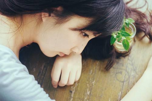我結婚婆婆沒給彩禮，大姑姐出嫁後她給我一張卡，查餘額後愣了