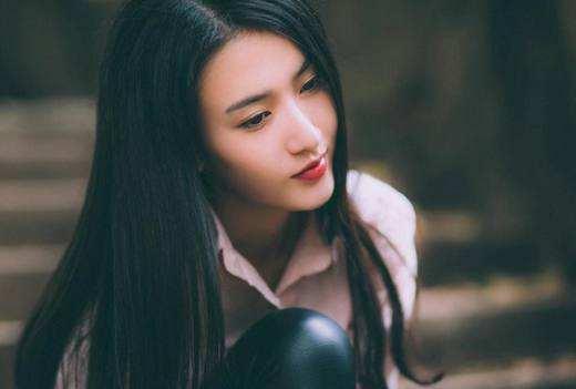 我結婚婆婆沒給彩禮，大姑姐出嫁後她給我一張卡，查餘額後愣了
