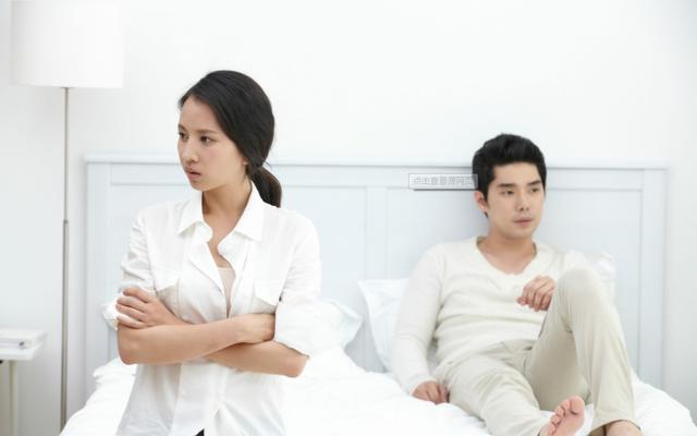 六歲女兒每天賺幾百零用錢，我感覺不安就偷偷跟了上去，我怒了！