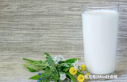 「媽，為什麼阻止我離婚，你不也很討厭她嗎？」「這婚你離不起」