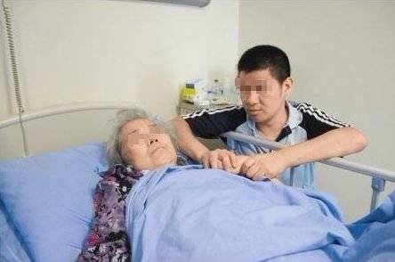 侄女借錢救母，3叔借七千，2叔借五千，大家卻說3叔忘恩負義