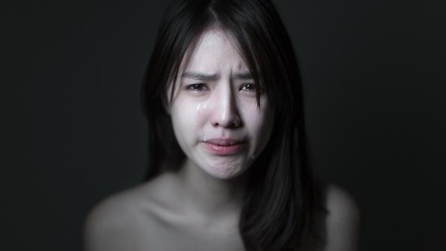 家婆生病去醫院說自己有錢，查看餘額氣的家婆報警，小姑子卻哭了