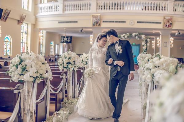 婚禮當天家婆給了我一耳光，老公當眾取消婚禮，我不知所措！