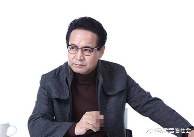 帶男友回家, 父親打我一巴掌讓我滾, 深夜收到一條信息我傻了