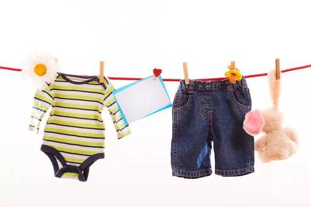 親戚送舊衣服給孩子穿被拒後生氣：那些舊衣服裡，藏著你的教養